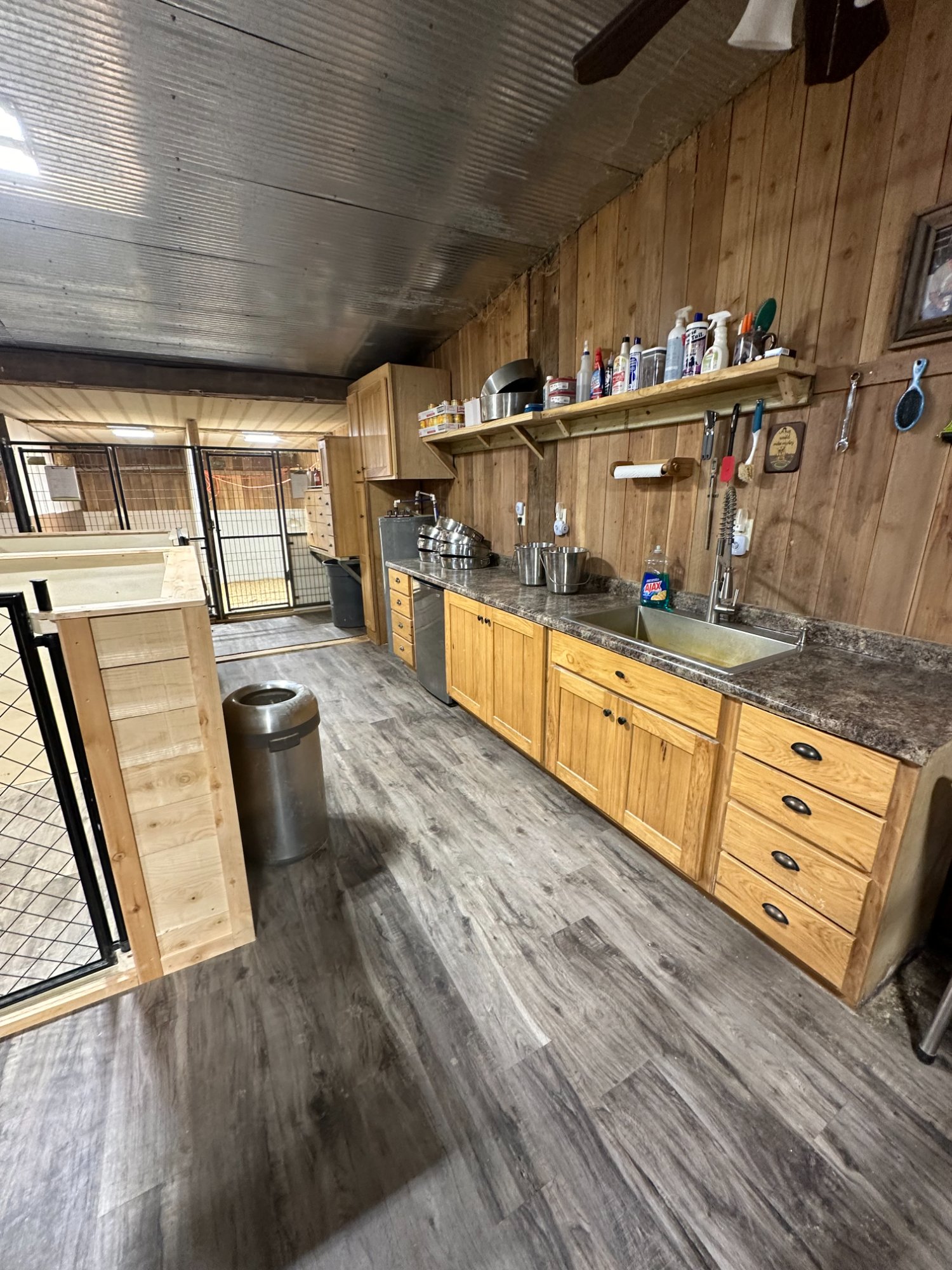 Nursery grooming station